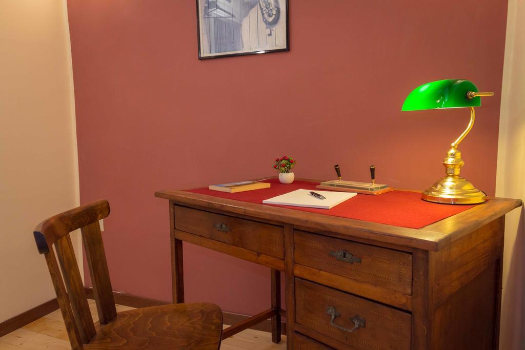 La Cattedrale Bed & Breakfast Napoli Oda fotoğraf